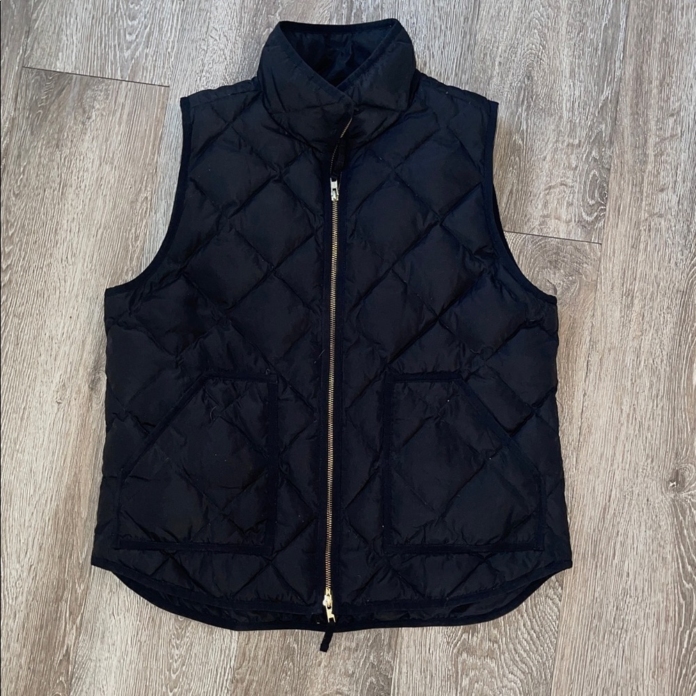 J crew quilted black puffer vest size large casual two way zipper warm cozy